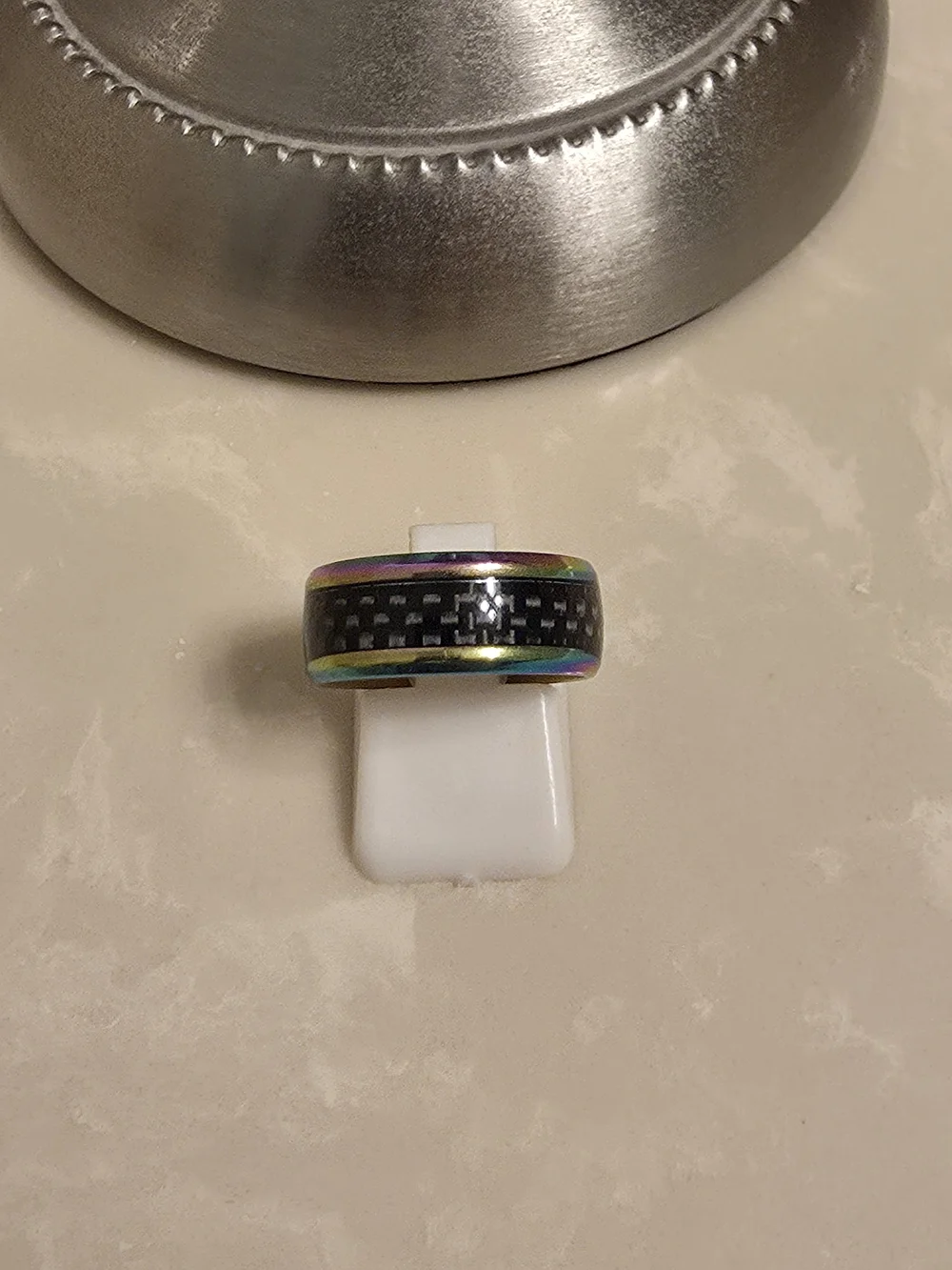 Carbon Fiber Inlay Men’s Ring with Iridescent Edges Size 7